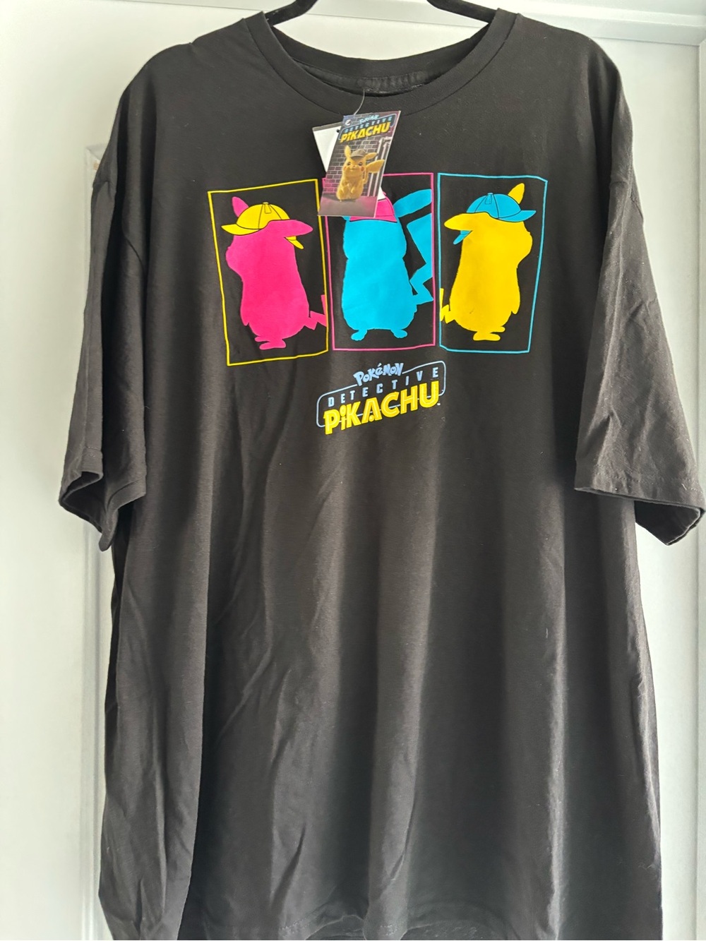 NWT Pokemon Detective Pikachu Pop Color Graphic Tee Black